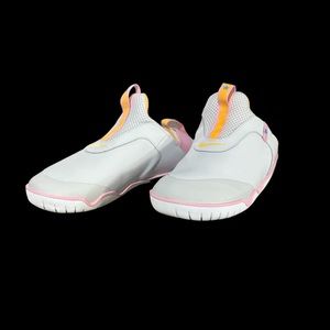 Nike Air ZOOM PULSE Sneakers unisex size 7.5, Nurse Nikes